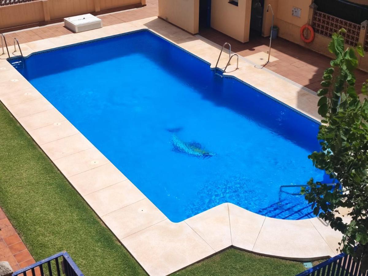 Casa Playa Guadalmar, Beautiful Apartment In Front Of The Sea, Wifi, Ac, Smart Tv, Private Parking Malaga Luaran gambar