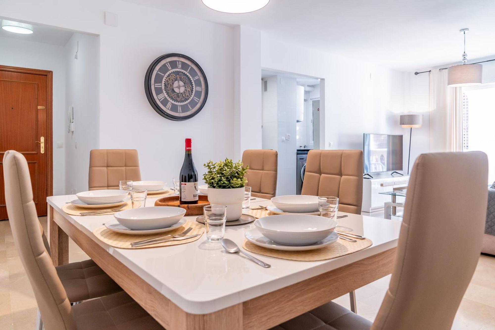 Casa Playa Guadalmar, Beautiful Apartment In Front Of The Sea, Wifi, Ac, Smart Tv, Private Parking Malaga Luaran gambar