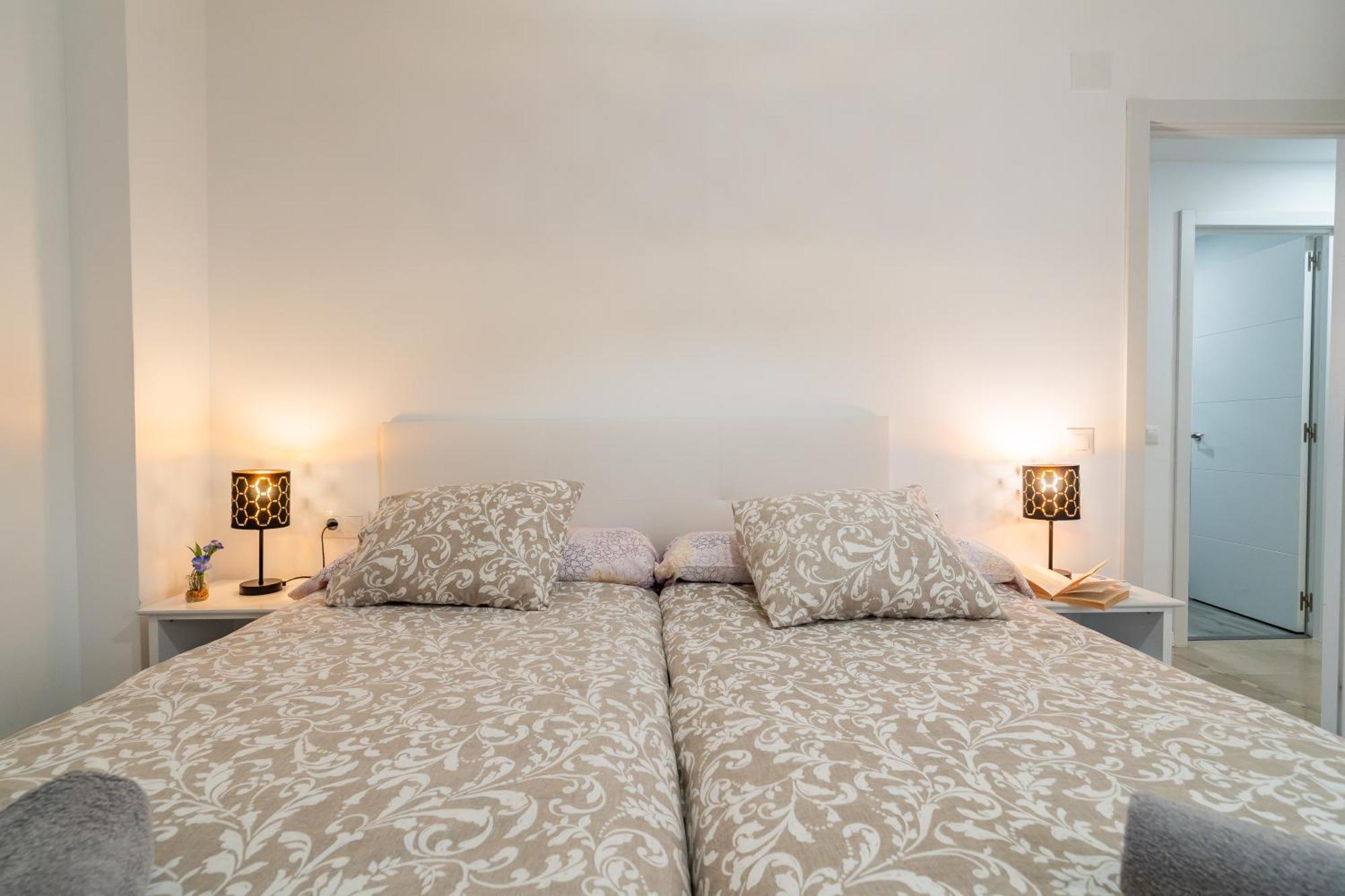 Casa Playa Guadalmar, Beautiful Apartment In Front Of The Sea, Wifi, Ac, Smart Tv, Private Parking Malaga Luaran gambar