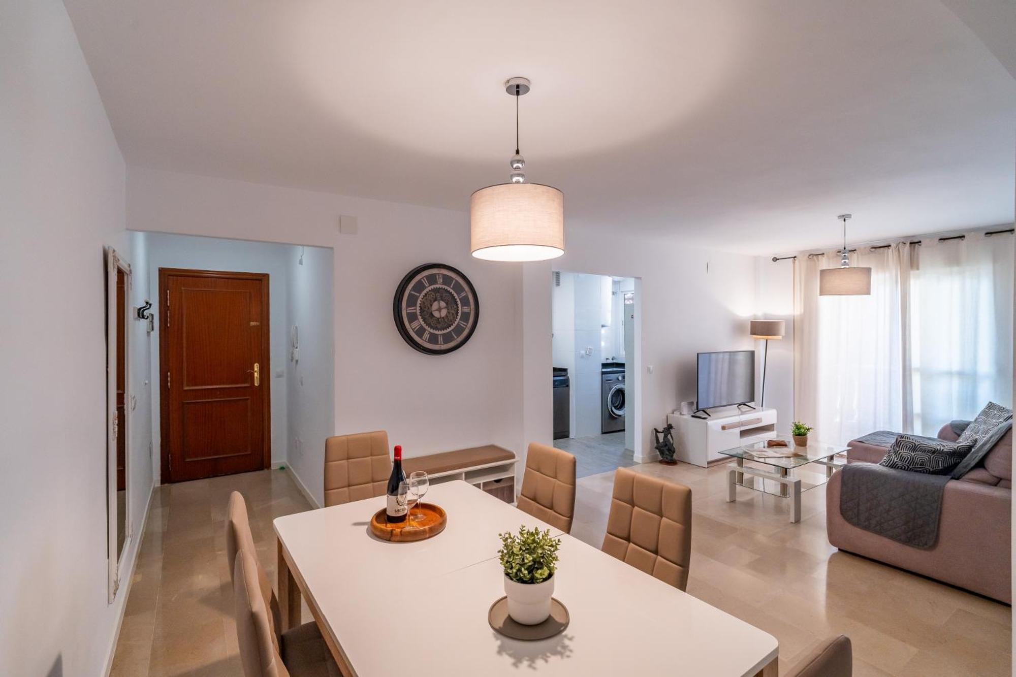 Casa Playa Guadalmar, Beautiful Apartment In Front Of The Sea, Wifi, Ac, Smart Tv, Private Parking Malaga Luaran gambar
